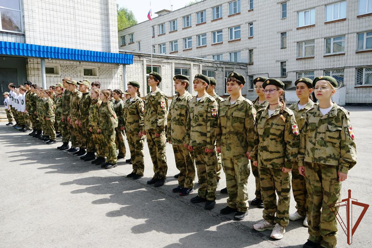 В Ульяновске юные гвардейцы продемонстрировали свои навыки на слете «Гвардейской смены»