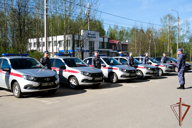 В Республике Марий Эл росгвардейцы присоединились к патриотической акции «Бессмертный автополк» (видео)
