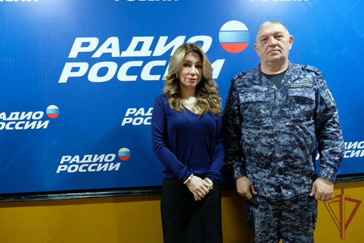 Начальник пресс-службы Управления Росгвардии по Республике Дагестан стал гостем регионального радио