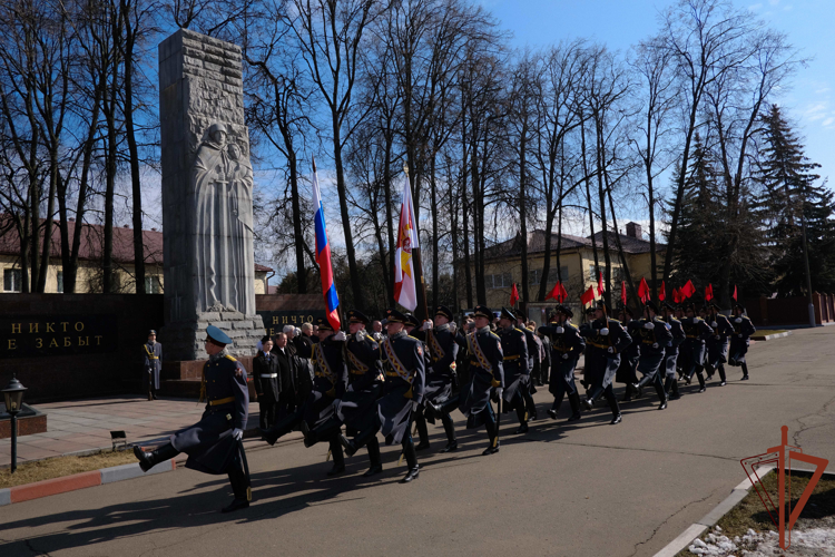 В Центральном округе Росгвардии прошла встреча с семьями погибших военнослужащих и сотрудников ведомства (видео)