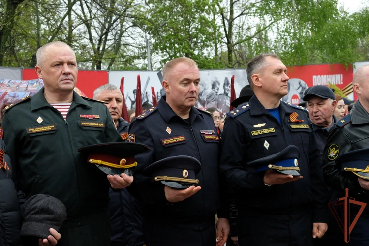 Представители Росгвардии в Дагестане стали участниками акции «Вахта памяти»