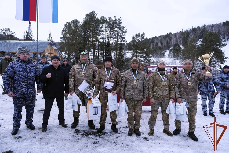 В Республике Алтай прошел турнир по стрельбе, посвященный памяти погибших сотрудников спецподразделения