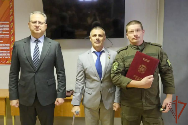 Награды правительства Калининградской области вручили росгвардейцам