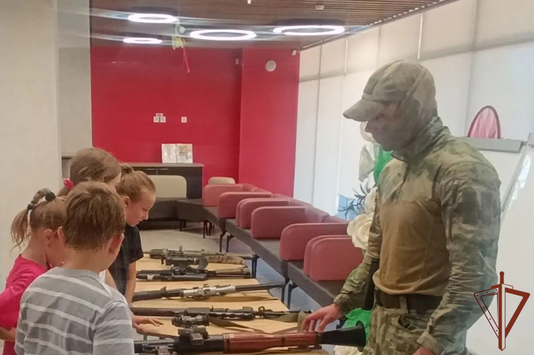 Акцию «Каникулы с Росгвардией» провели в Донецкой Народной Республике