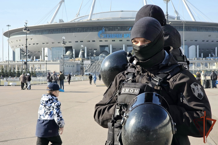 Росгвардейцы обеспечили безопасность футбольных матчей на северо-западе страны