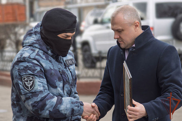 Росгвардейцы отмечены наградами глав субъектов Российской Федерации в Сибири