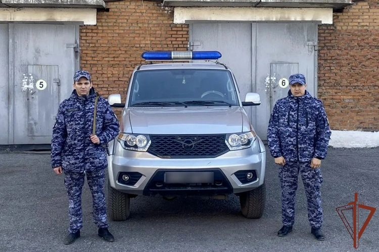 Росгвардейцы оказали содействие при эвакуации граждан во время пожара в Кузбассе