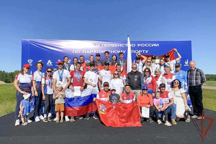Сотрудник СОБР «Символ» Росгвардии стал бронзовым призером чемпионата России по парашютно-атлетическому многоборью
