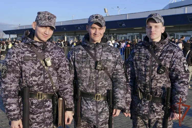 Безопасность матча РПЛ по футболу обеспечили росгвардейцы в Калининграде
