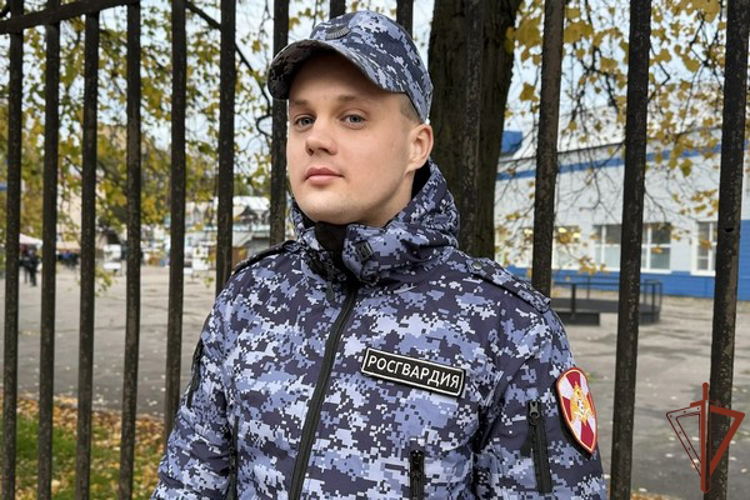 В Вологде росгвардейцы обеспечили безопасность футбольного матча