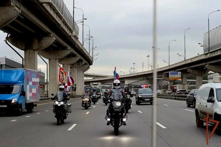 В Москве ветераны Росгвардии провели мотопробег в честь 81-й годовщины Победы в Великой Отечественной войны