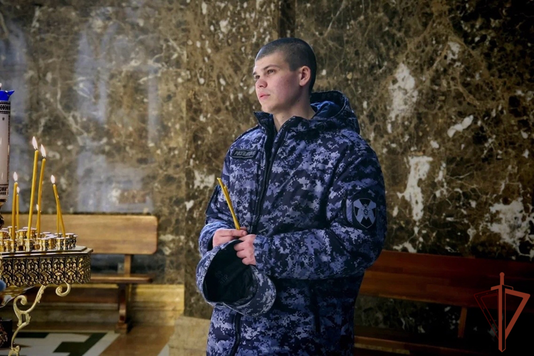 В Калининграде росгвардейцы приняли участие во всероссийской духовной акции «Великопостное молитвенное стояние за воинов Росгвардии»