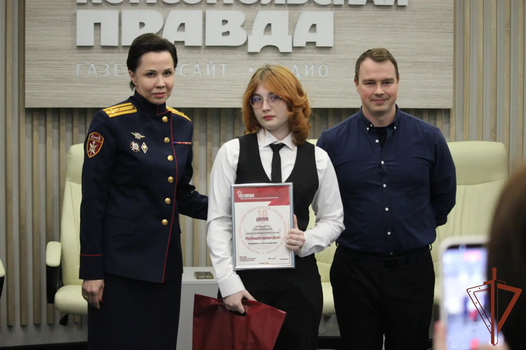 Победителей творческого конкурса «Росгвардия глазами детей» наградили в Самаре