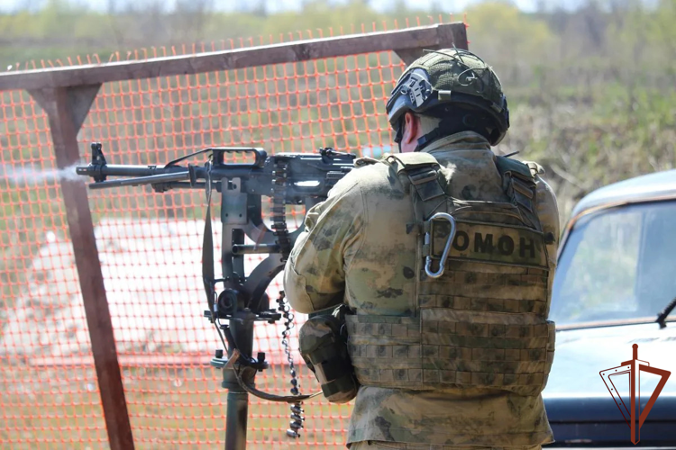 Спецназ Росгвардии уничтожил воздушные цели в ходе масштабной тренировки в Самарской области (видео)