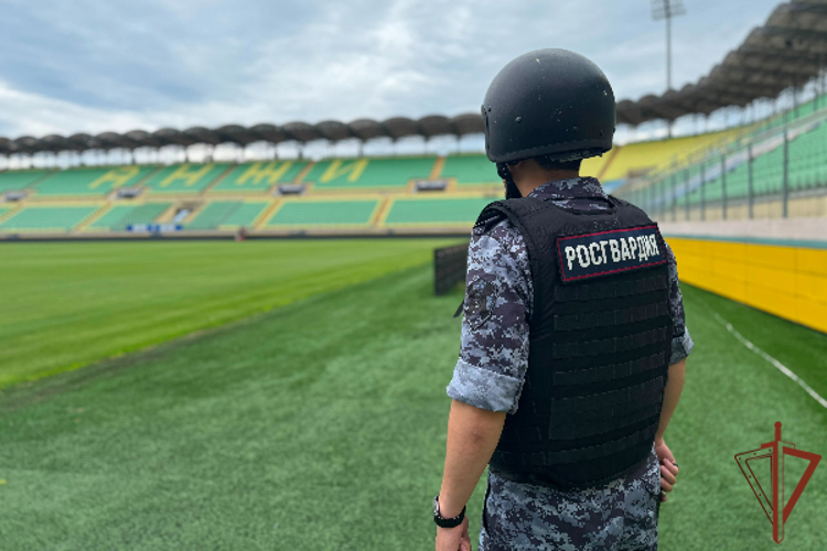 Росгвардия обеспечила правопорядок на футбольном матче РПЛ в Дагестане