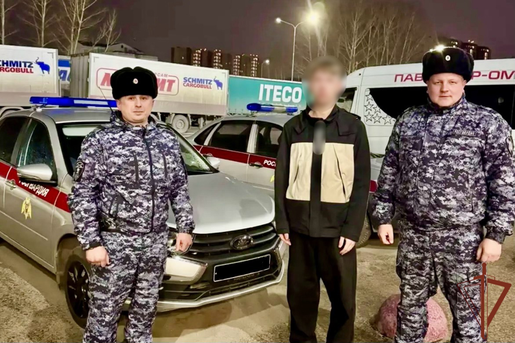 Росгвардейцы предотвратили мошеннические действия в отношении студента в Омске