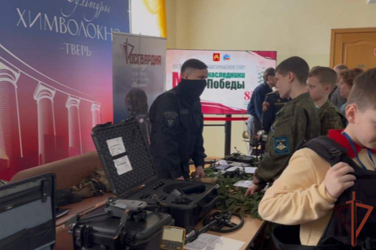 Росгвардейцы приняли участие в слете «Мы — наследники Победы» в Твери