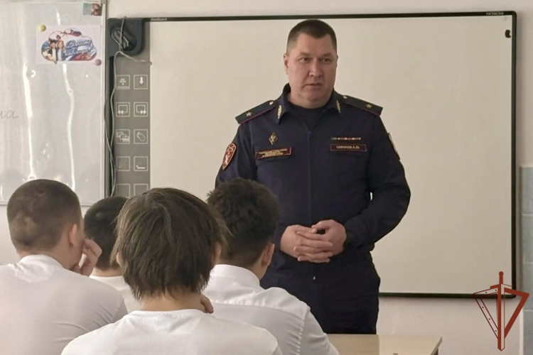 В Сибирском округе Росгвардии прошли мероприятия ко Дню воссоединения Крыма с Россией