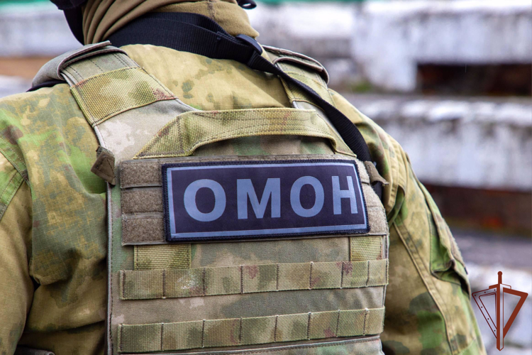 При силовой поддержке спецподразделения Росгвардии в Крыму пресечена незаконная деятельность экстремистской организации