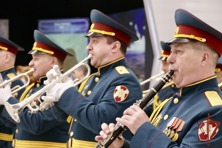 В Омске в канун Дня войск национальной гвардии открылась мультимедийная выставка «Росгвардия. Всегда на страже»