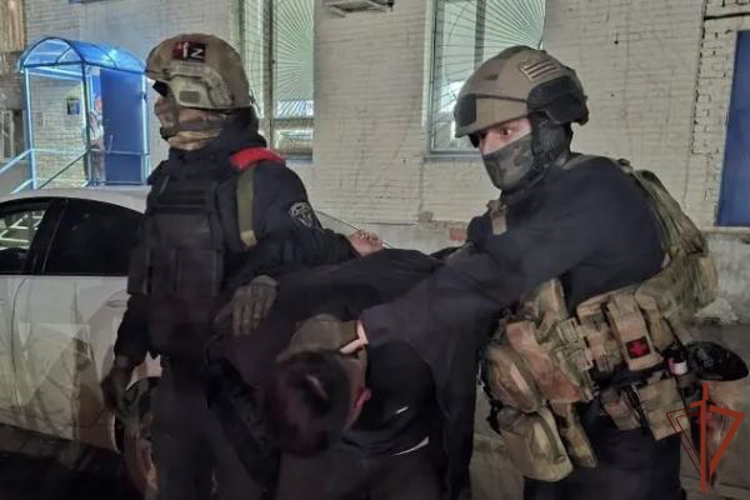 Во Владимире при силовой поддержке спецназа Росгвардии задержаны подозреваемые в хулиганских действиях