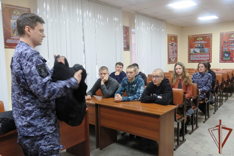 В преддверии юбилея Росгвардии в Сибирском округе войск национальной гвардии прошли дни открытых дверей