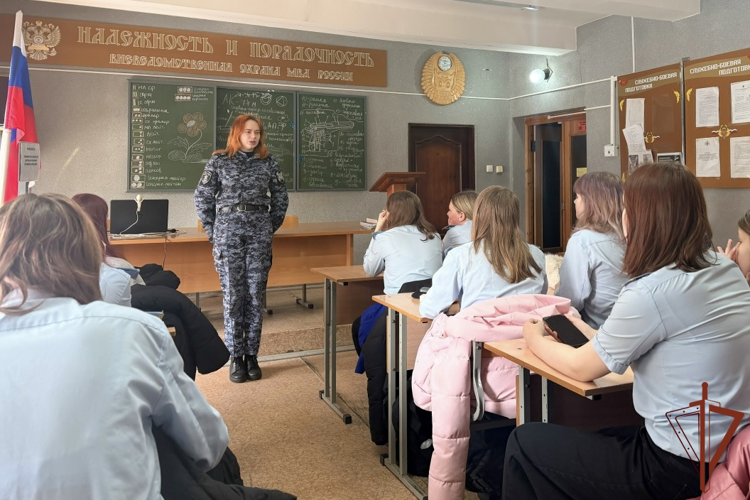 В преддверии юбилея Росгвардии в Сибирском округе войск национальной гвардии прошли дни открытых дверей