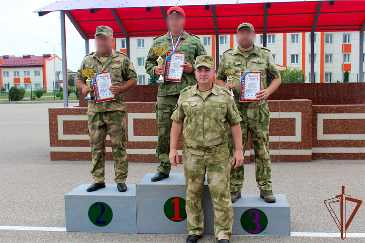 Завершился чемпионат Северо-Кавказского округа Росгвардии по летнему офицерскому троеборью