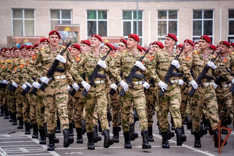 В Санкт-Петербурге состоялась тренировка парадного расчета Росгвардии