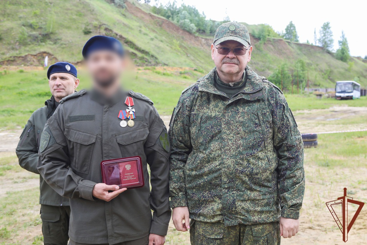 В Пензе впервые прошли соревнования Росгвардии по дрон-рейсингу (видео)