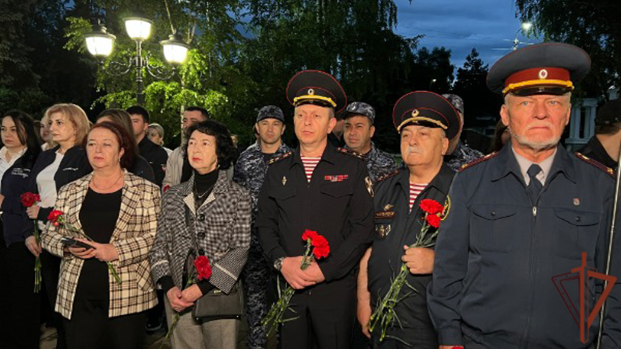 В Северо-Кавказском округе Росгвардии прошли мероприятия по случаю Дня памяти и скорби