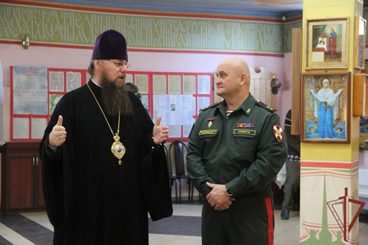 Командующий ОГВ(с) встретился с главой Грозненской епархии