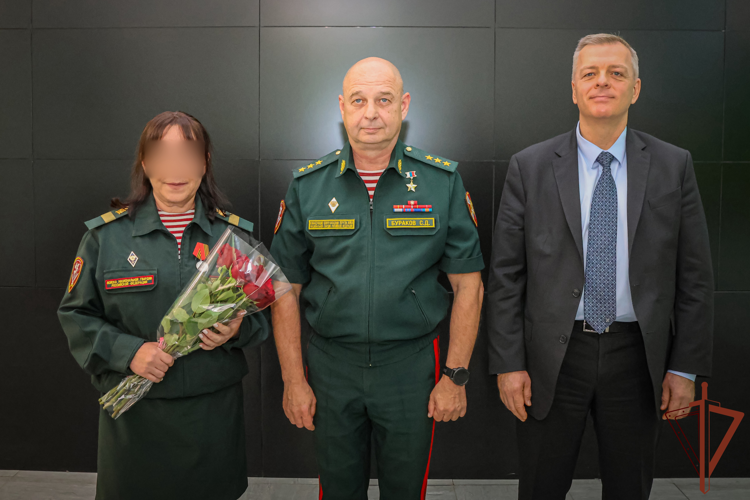 В Санкт-Петербурге росгвардейцам-участникам СВО вручены государственные награды