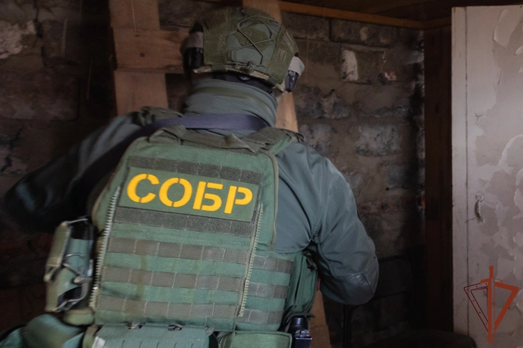 При содействии СОБР Росгвардии в Иркутской области задержан мужчина, угрожавший применением насилия сотруднику полиции