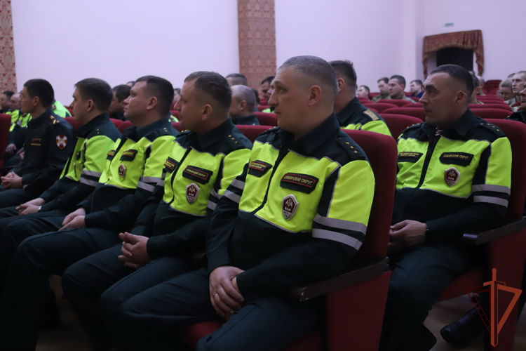 В Сибирском округе Росгвардии прошли мероприятия, приуроченные к 30-летию со дня образования военной автоинспекции