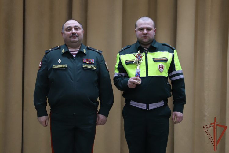 В Сибирском округе Росгвардии прошли мероприятия, приуроченные к 30-летию со дня образования военной автоинспекции