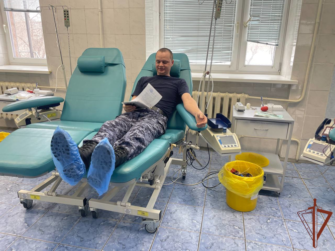 Росгвардейцы поддержали донорскую акцию «От сердца к сердцу» в Магнитогорске