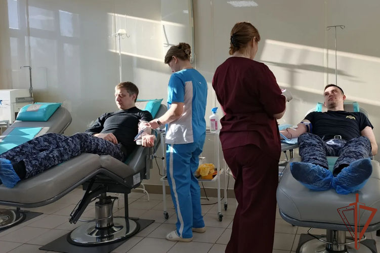 В Башкортостане росгвардейцы приняли участие в донорской акции «От сердца к сердцу»