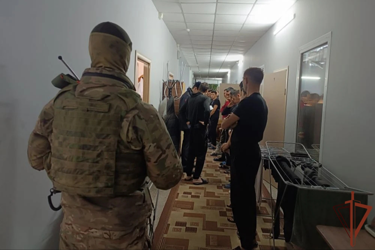 При содействии Росгвардии в Алтайском крае проведено оперативно-профилактическое мероприятие «Нелегальный мигрант»