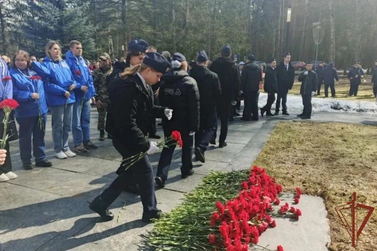 Кадеты Росгвардии посетили Звёздный городок в честь Дня космонавтики