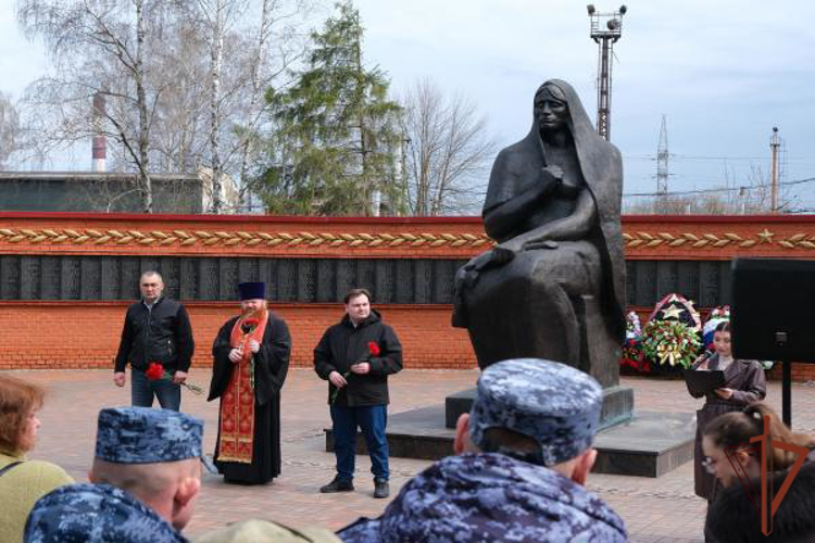 В Тамбове росгвардейцы приняли участие в акции «Память Победы»
