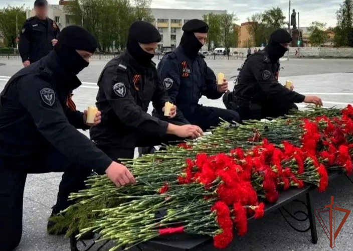 Росгвардейцы присоединились к патриотической акции «Поклонимся» в Подмосковье (видео)