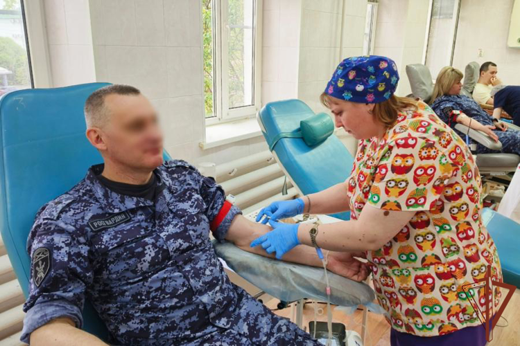 В Пскове росгвардейцы присоединились к донорской акции «От сердца к сердцу»