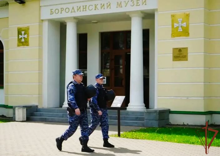 Росгвардейцы провели тактико-специальное занятие на объекте культуры в Подмосковье