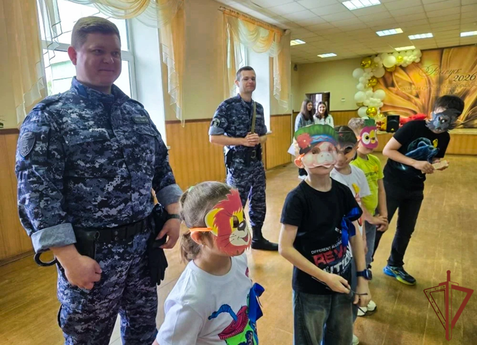 Росгвардейцы организовали патриотическое мероприятие для юных жителей Подмосковья (видео)