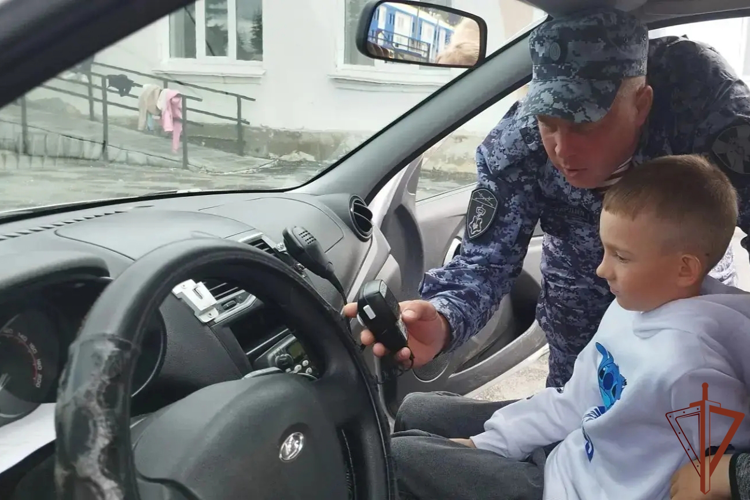 На Урале продолжаются мероприятия всероссийской ведомственной акции «Каникулы с Росгвардией»