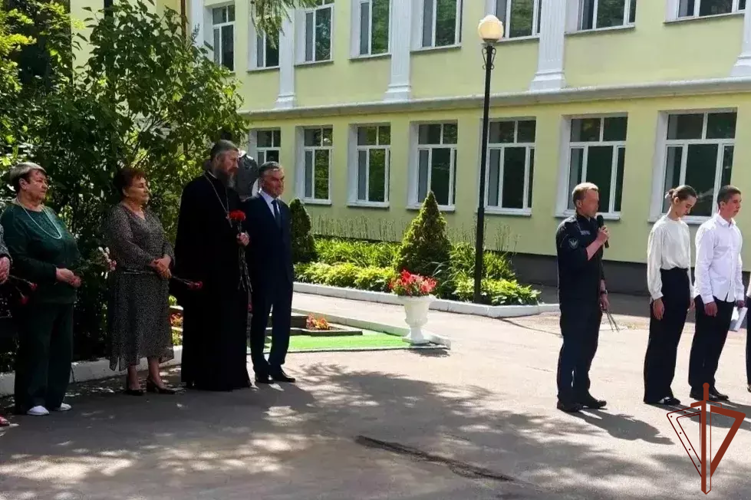 В Подмосковье сотрудники Росгвардии почтили память Героя России Александра Монетова