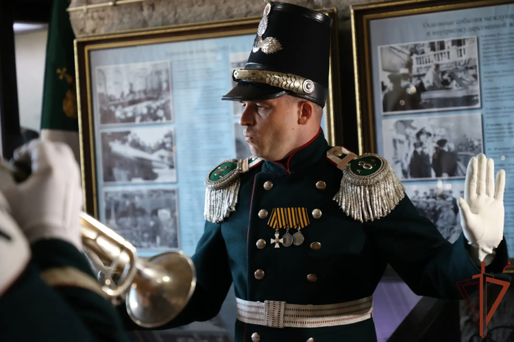 Историческое знамя появилось в севастопольском полку войск национальной гвардии