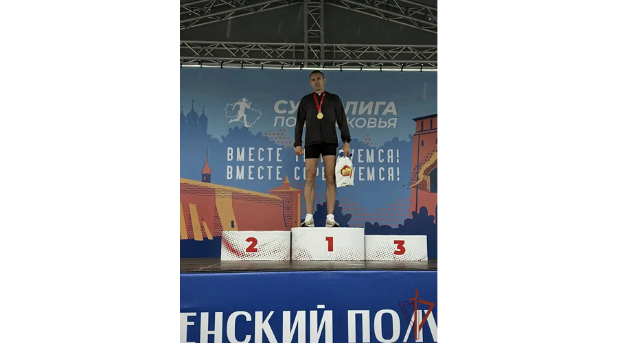 Сотрудник подмосковного главка Росгвардии победил в Коломенском полумарафоне «Летопись Победы-2026»