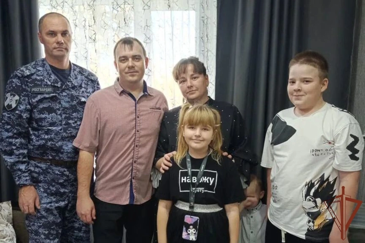Мероприятия, посвященные Дню семьи, любви и верности, прошли в Сибирском округе Росгвардии